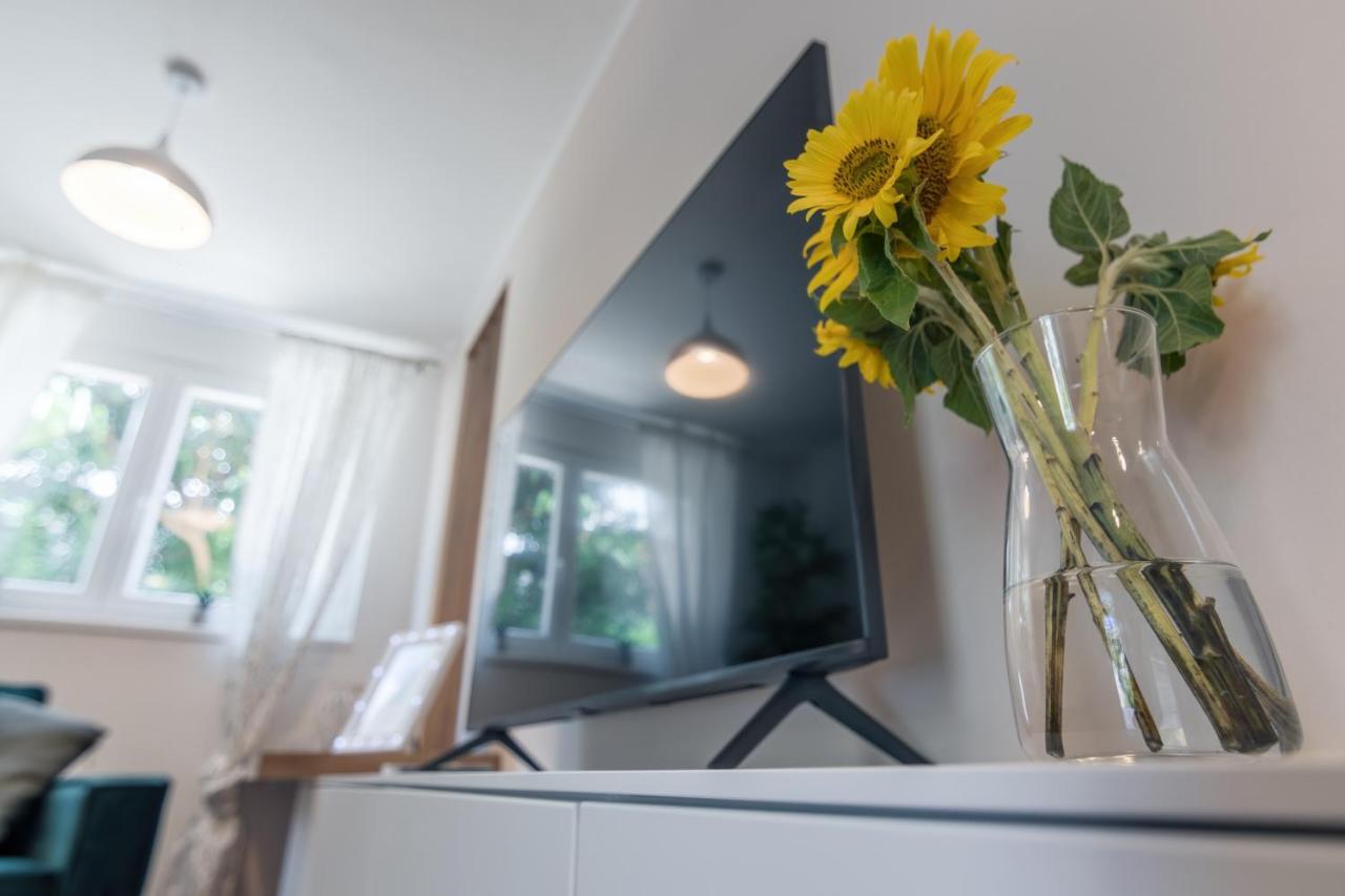Apartment Norah With Private Parking Pula Exterior foto